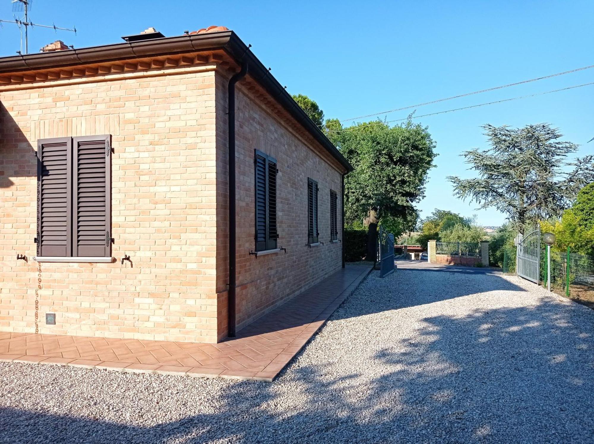 Valdiveltrica Villa Mondavio Eksteriør billede