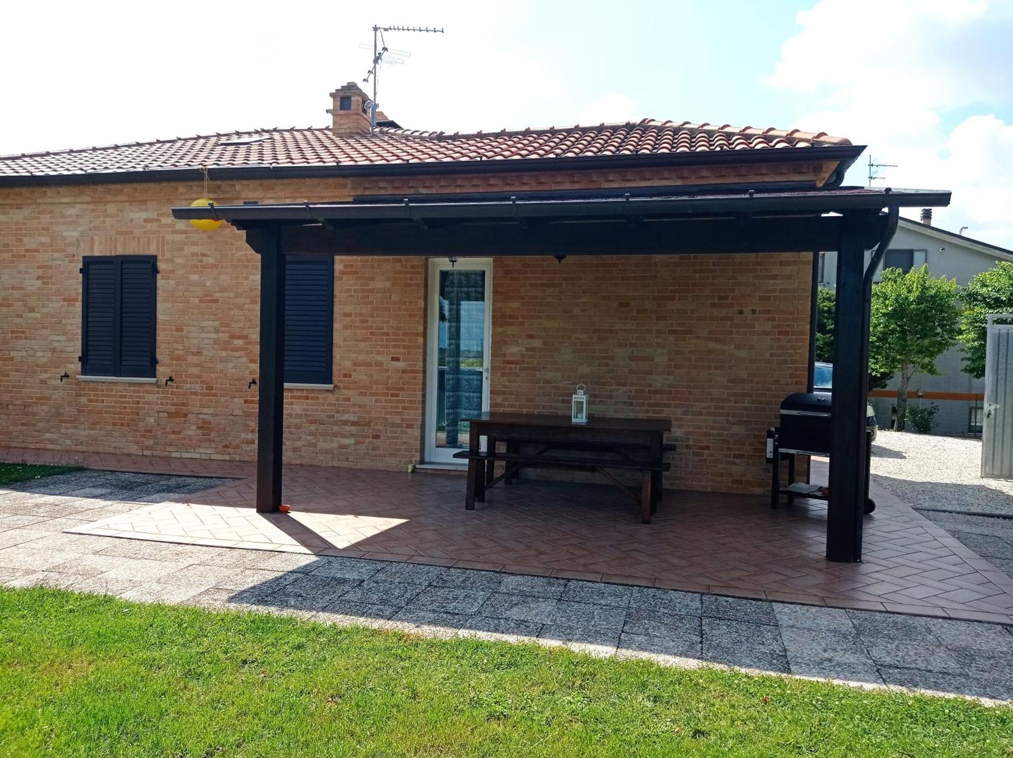 Valdiveltrica Villa Mondavio Eksteriør billede